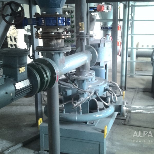 吉林某新材料有限公司訂購埃爾派金屬粉末粉碎設(shè)備