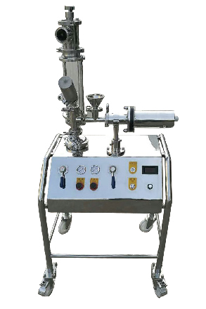 實驗室中小型<a href=http://www.shisanlangdawutai.cn/chanpin/27.html target=_blank class=infotextkey>氣流粉碎機</a>